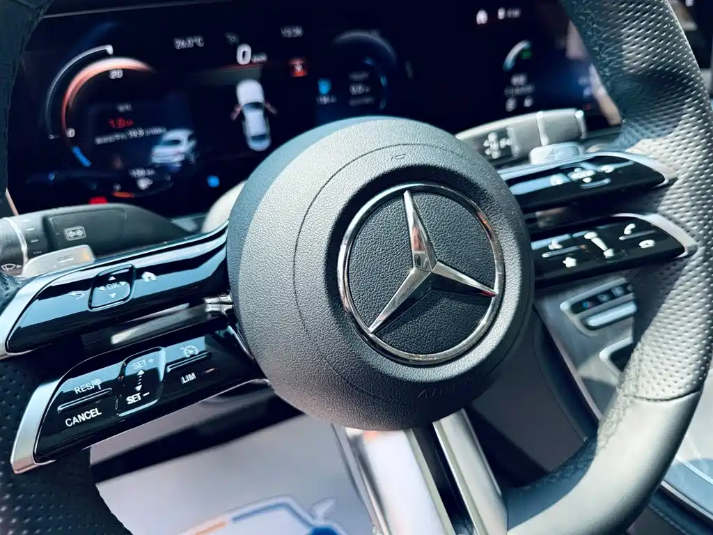 Mercedes-Benz E-Class 2022 — фото 9