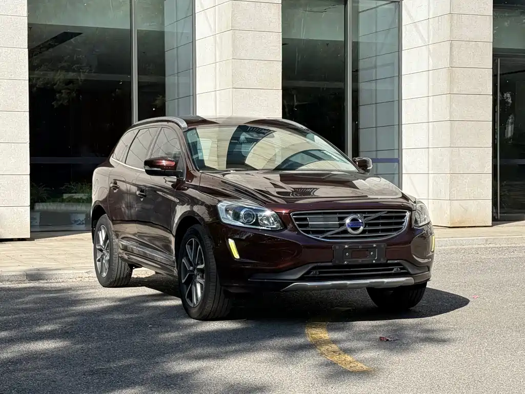 Volvo XC60 2016 — фото 3
