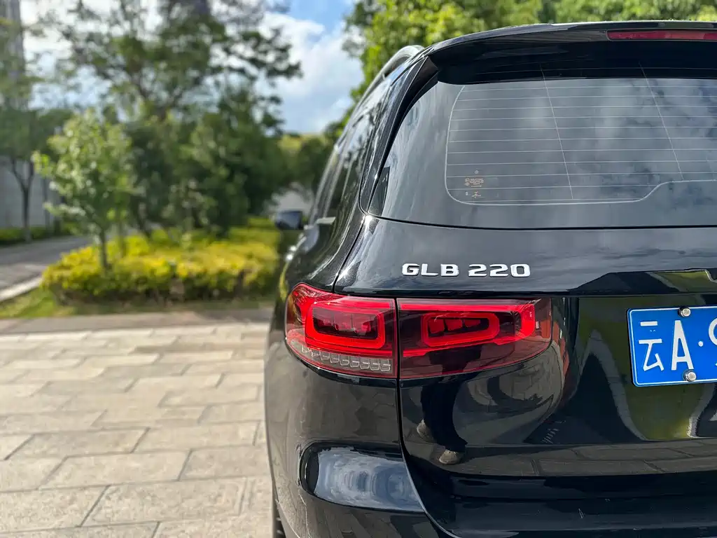 Mercedes-Benz GLB 2022 — фото 22