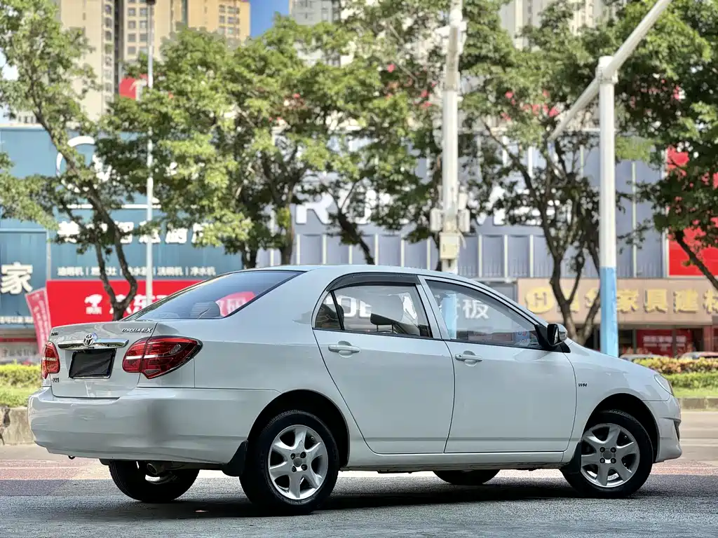 Toyota Corolla 2014 — фото 18