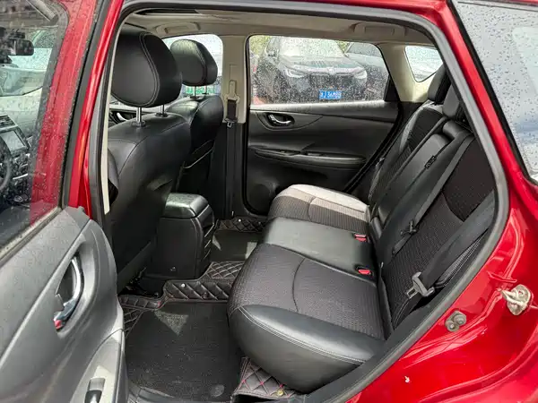 Nissan Tiida 2017