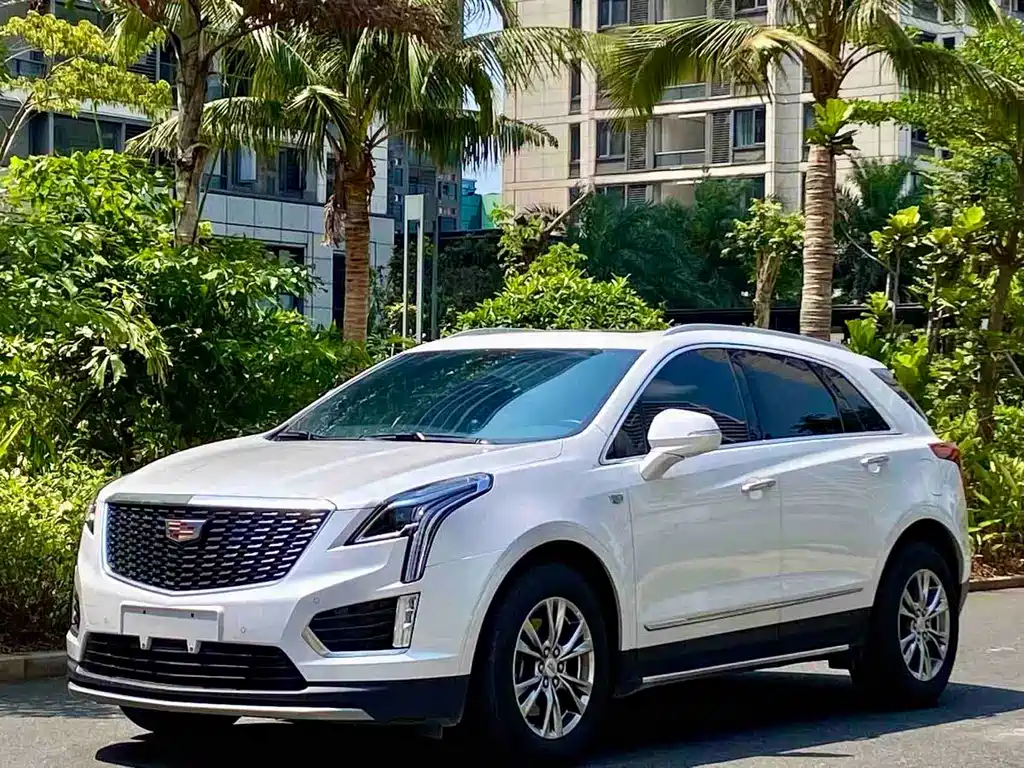 Cadillac XT5 2020 — фото 1