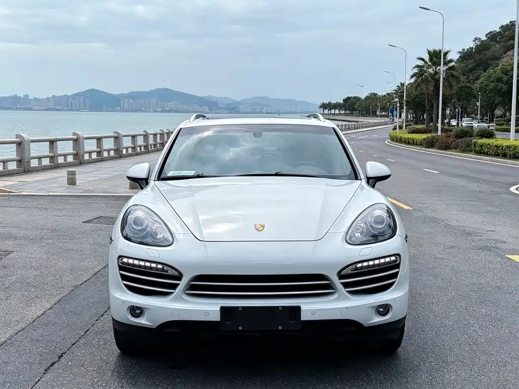 Porsche Cayenne 2014 — фото 2