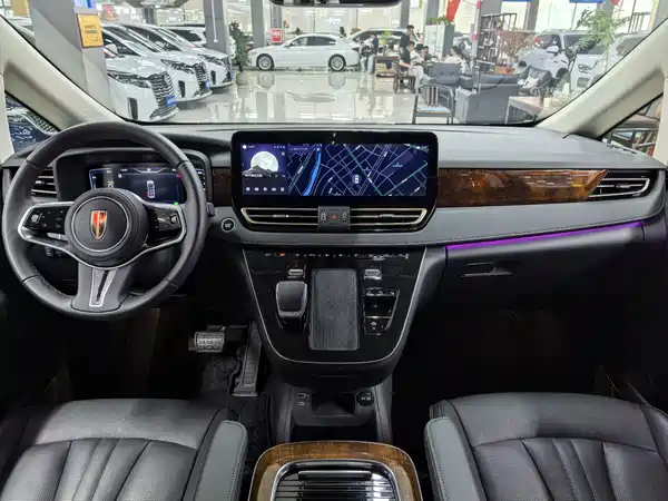 Hongqi HQ9 PHEV 2024