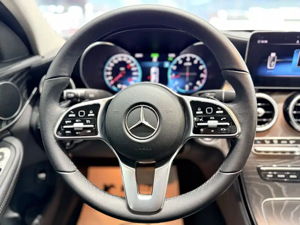 Mercedes-Benz C-Class 2019 — фото 9