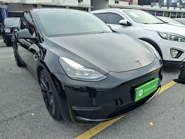 Tesla Model Y 2022