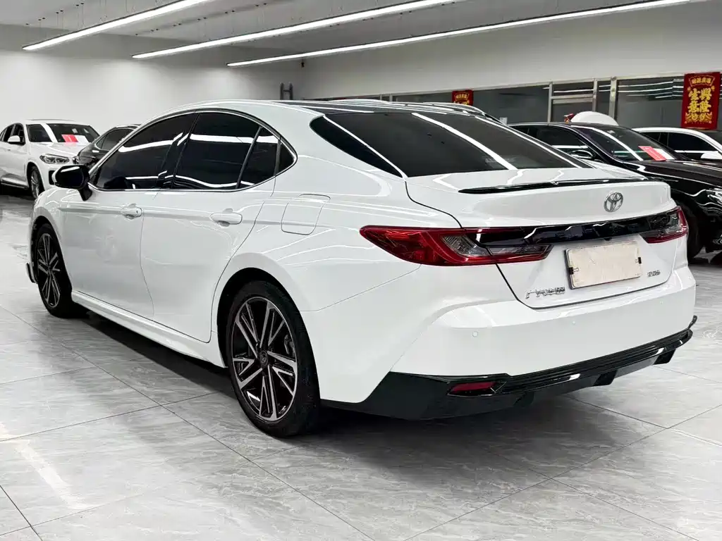 Toyota Camry 2024