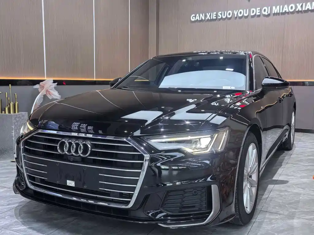 Audi A6L 2021 — фото 1