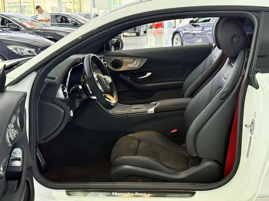 Mercedes-Benz C-Class 2022