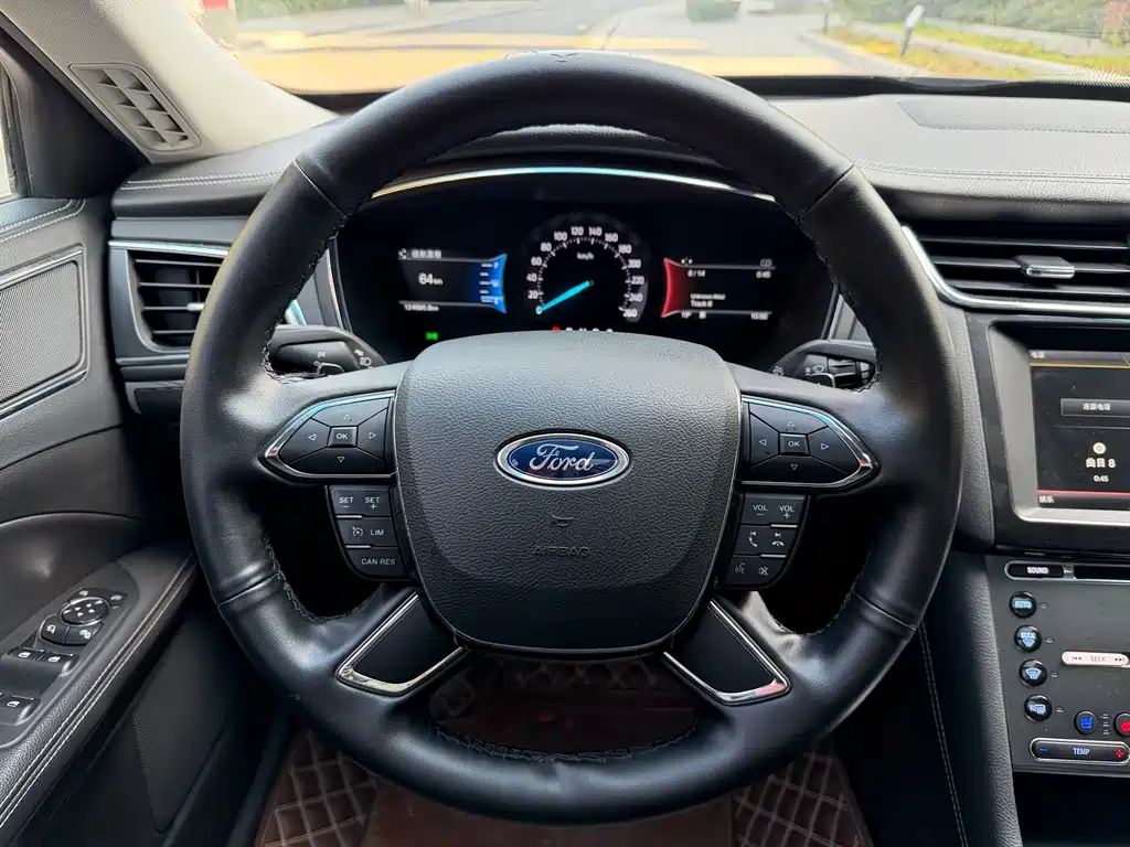 Ford Taurus 2016 — фото 16