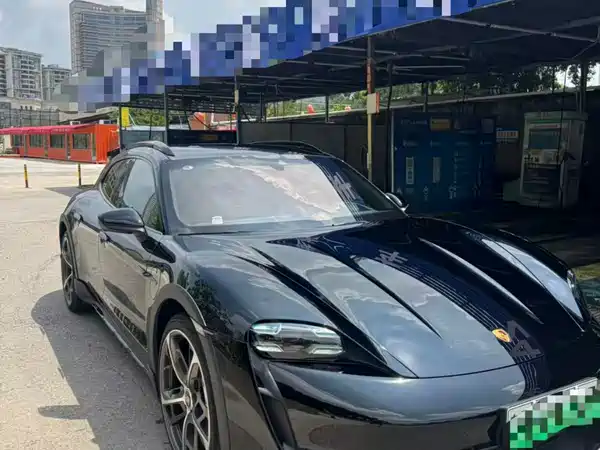 Porsche Taycan 2023