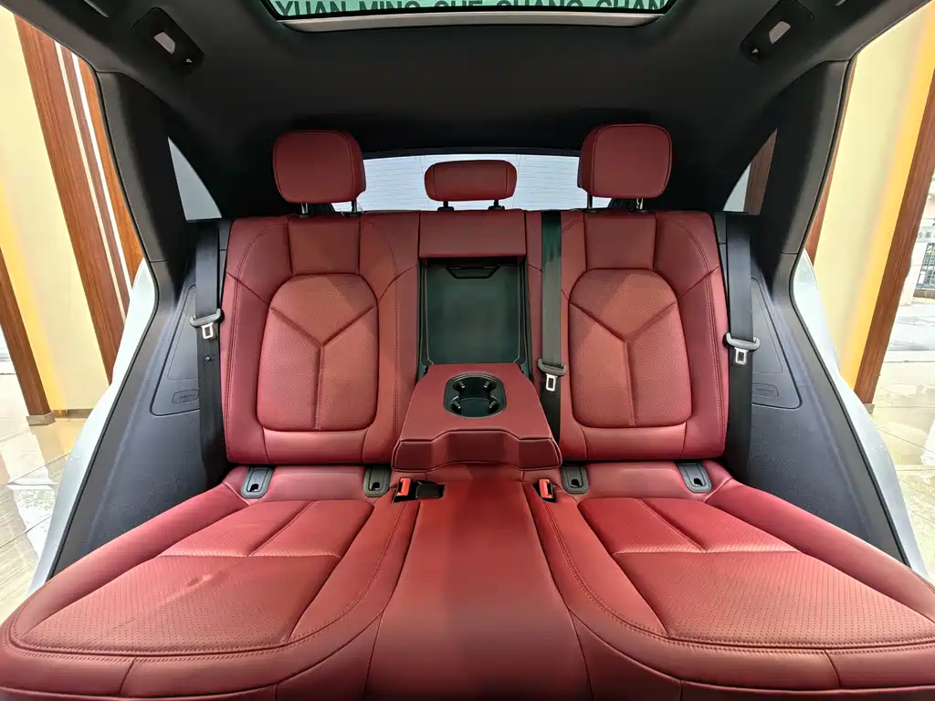 Porsche Macan 2023 — фото 12