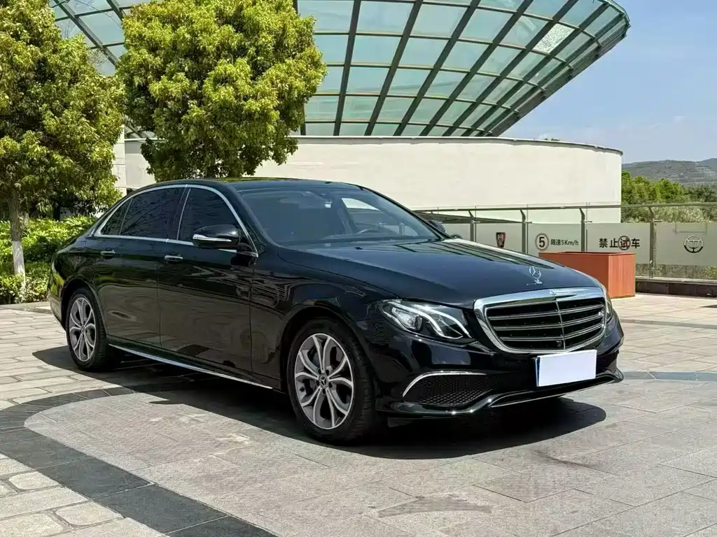 Mercedes-Benz E-Class 2019 — фото 3