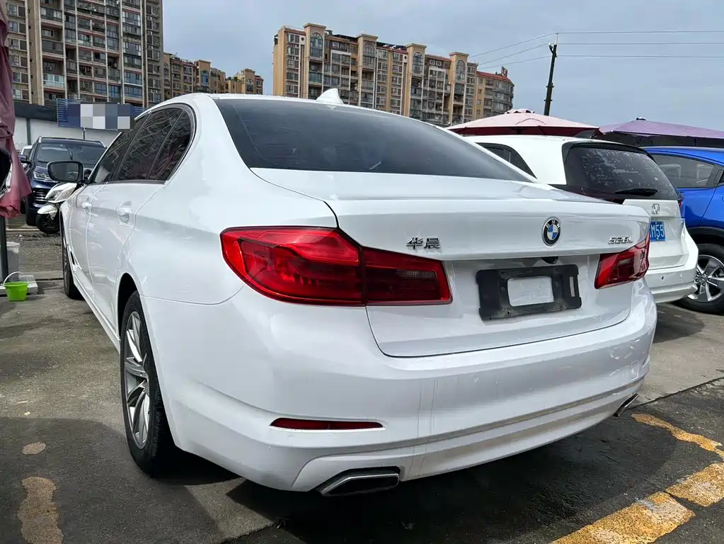 BMW 5 Series 2018 — фото 4