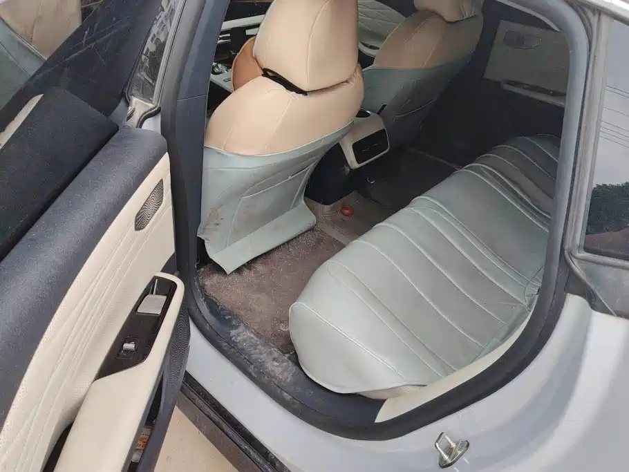 Geely Galaxy E8 2024 — фото 11