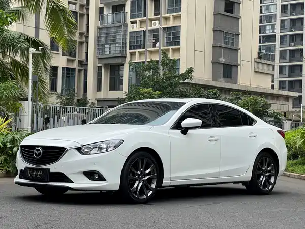 Mazda Atenza 2015