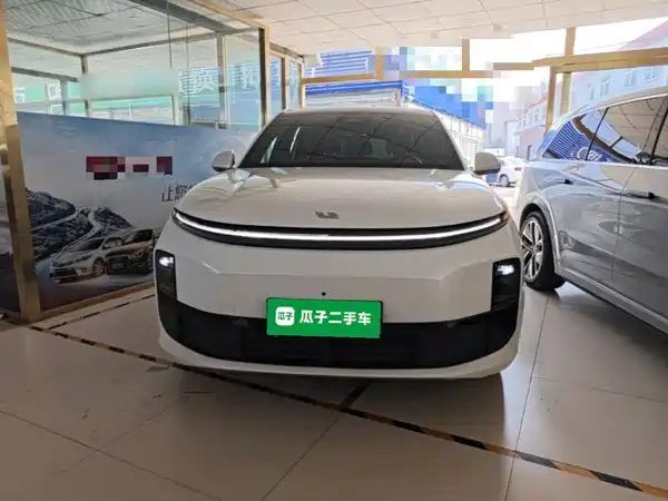 Li Auto L6 2024
