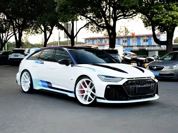 Audi RS 6 2025