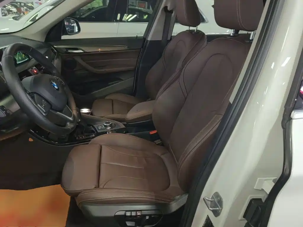 BMW X1 2019 — фото 15