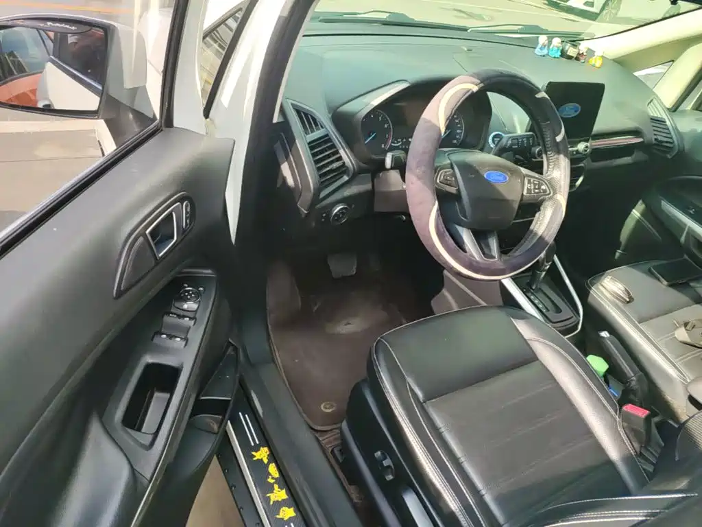 Ford EcoSport 2018 — фото 16