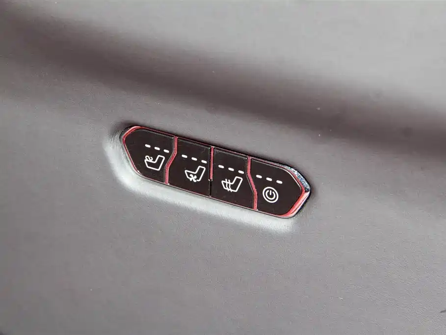 Toyota Sienna — фото 21