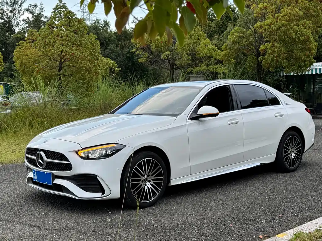 Mercedes-Benz C-Class 2023 — фото 1