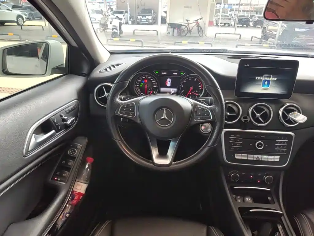Mercedes-Benz GLA 2018 — фото 11