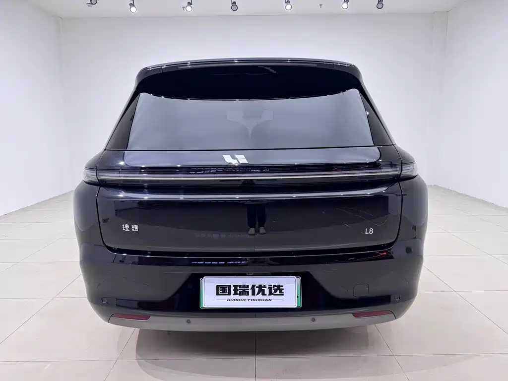Li Auto Li L8 2025