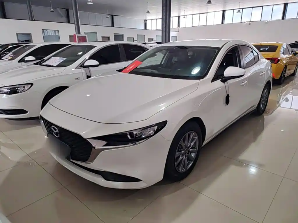 Mazda 3 Axela 2022