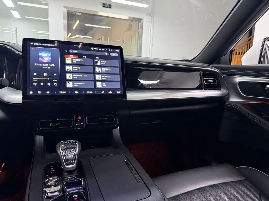 GAC Trumpchi GS8 2023 — фото 17