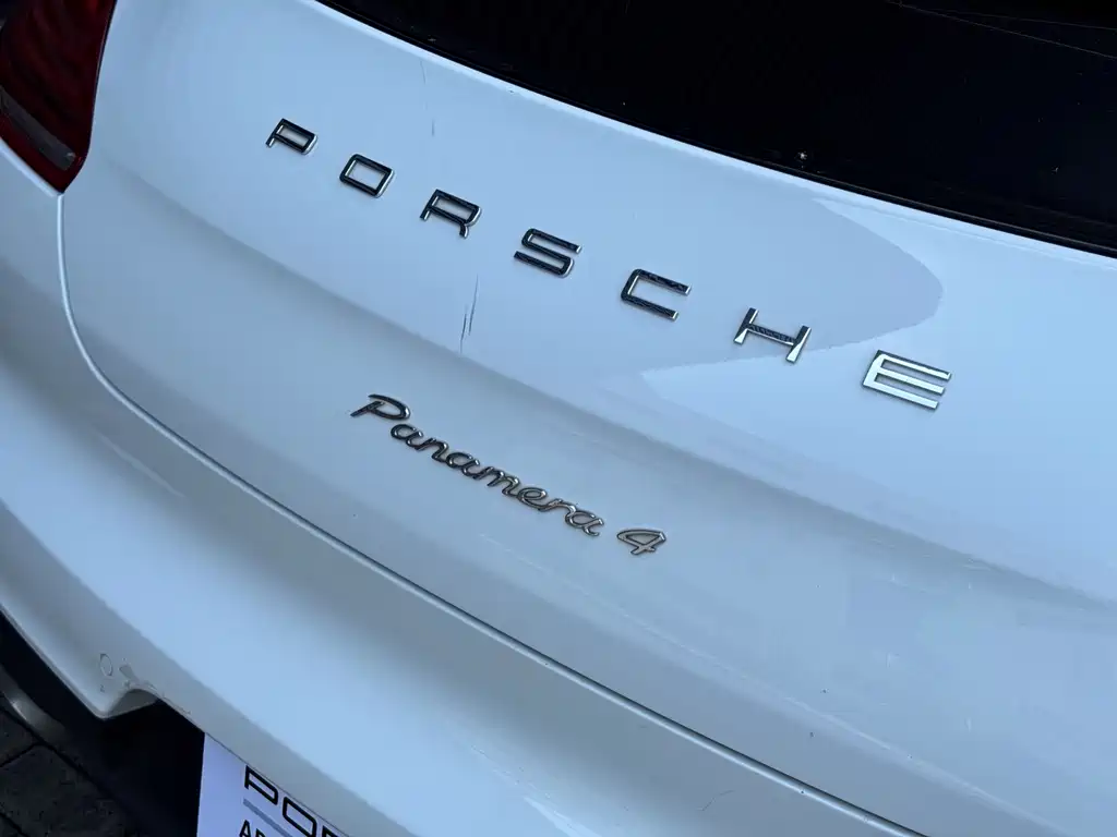 Porsche Panamera 2016 — фото 11