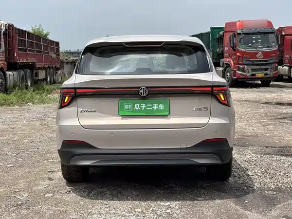 MG ES5 2025
