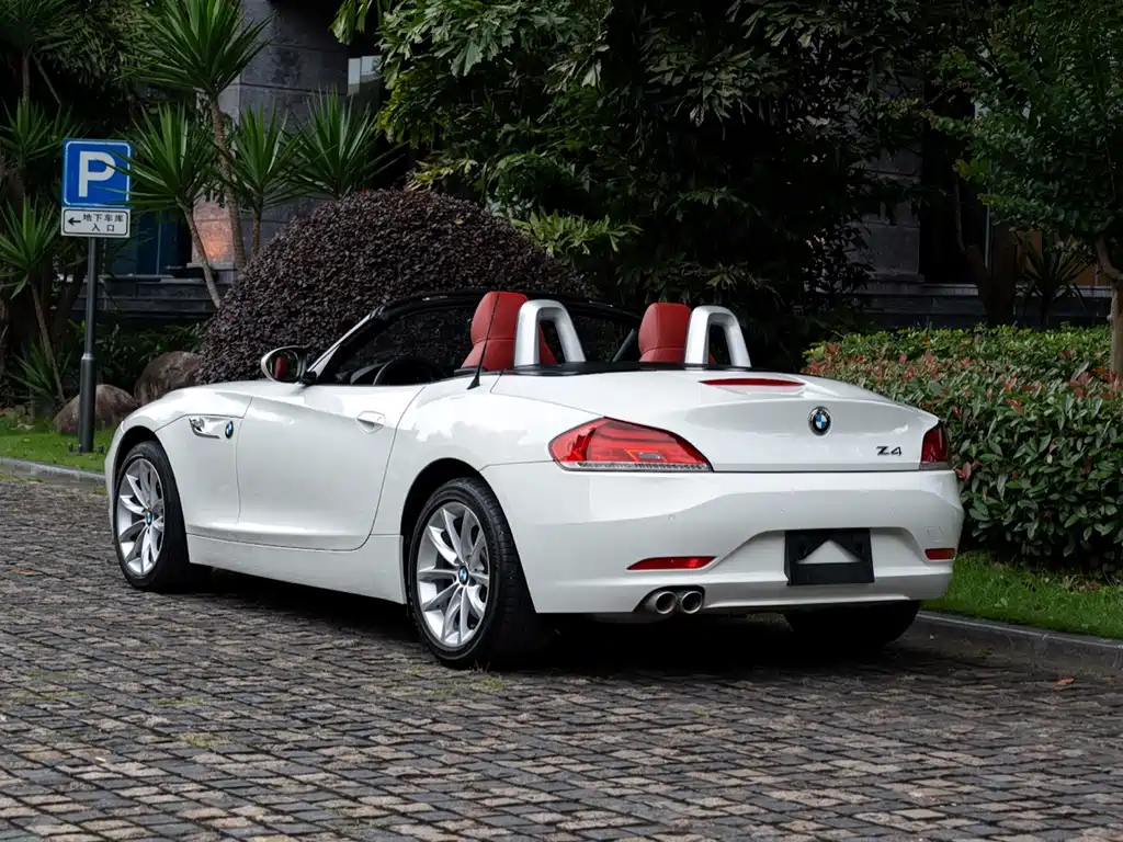 BMW Z4 2014 — фото 8