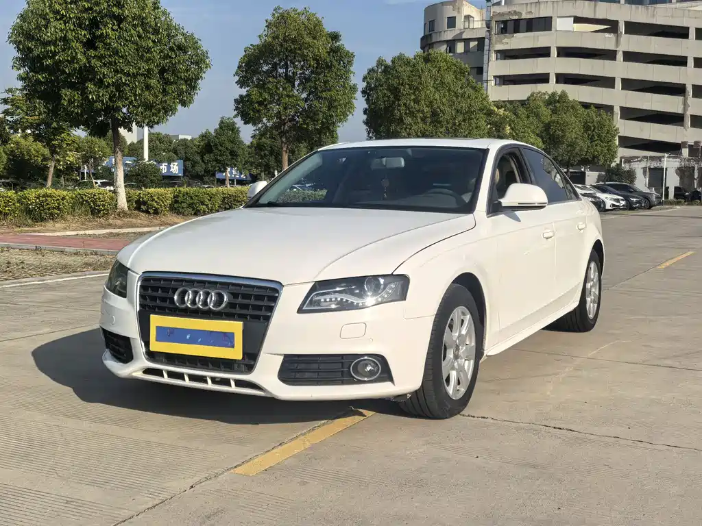 Audi A4L 2011