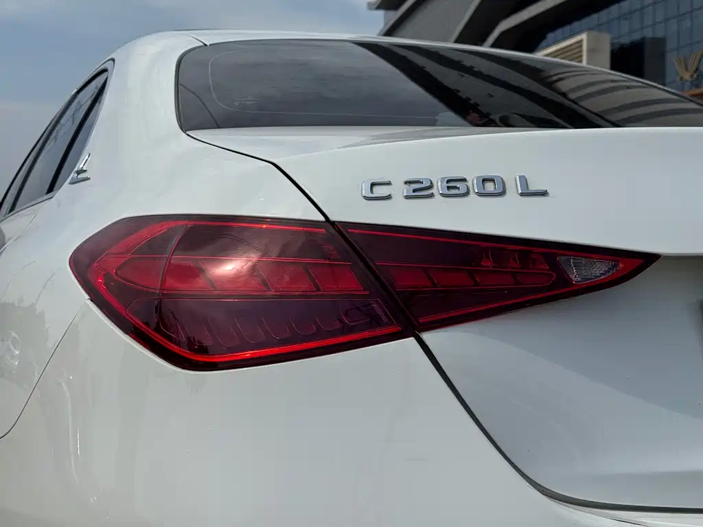 Mercedes-Benz C-Class 2023 — фото 25