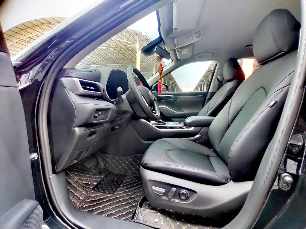Toyota Highlander 2025