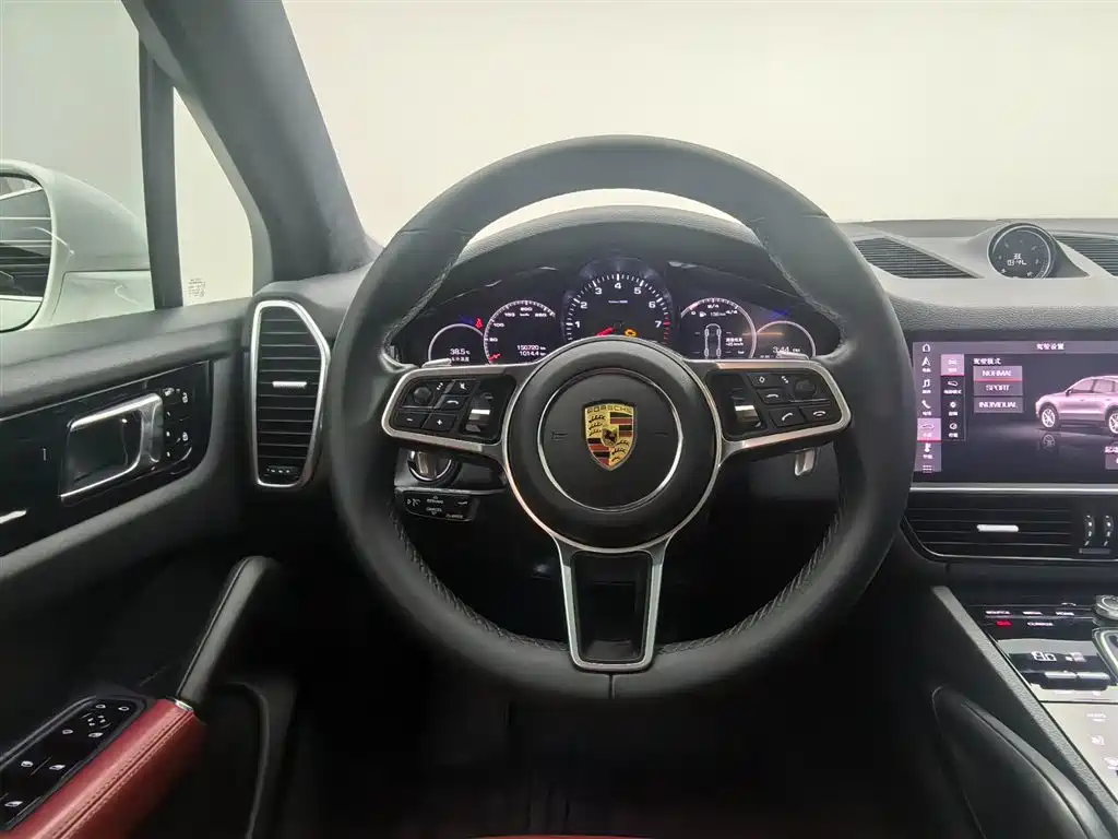Porsche Cayenne 2020 — фото 12