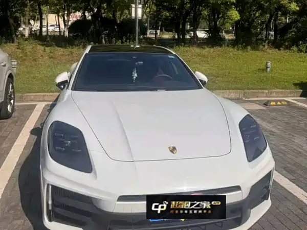 Porsche Panamera 2024