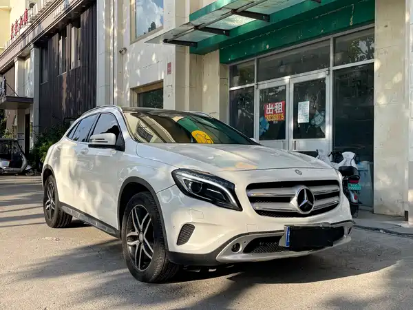 Mercedes-Benz GLA 2017