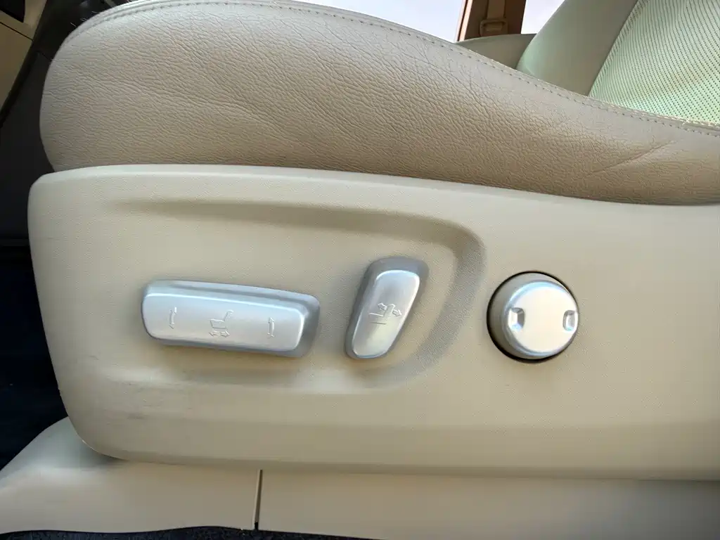 Toyota Prado 2019 — фото 39