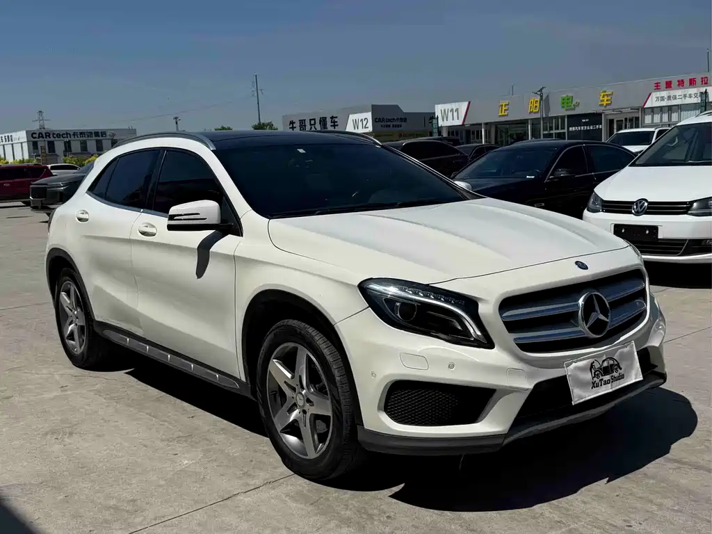 Mercedes-Benz GLA 2015