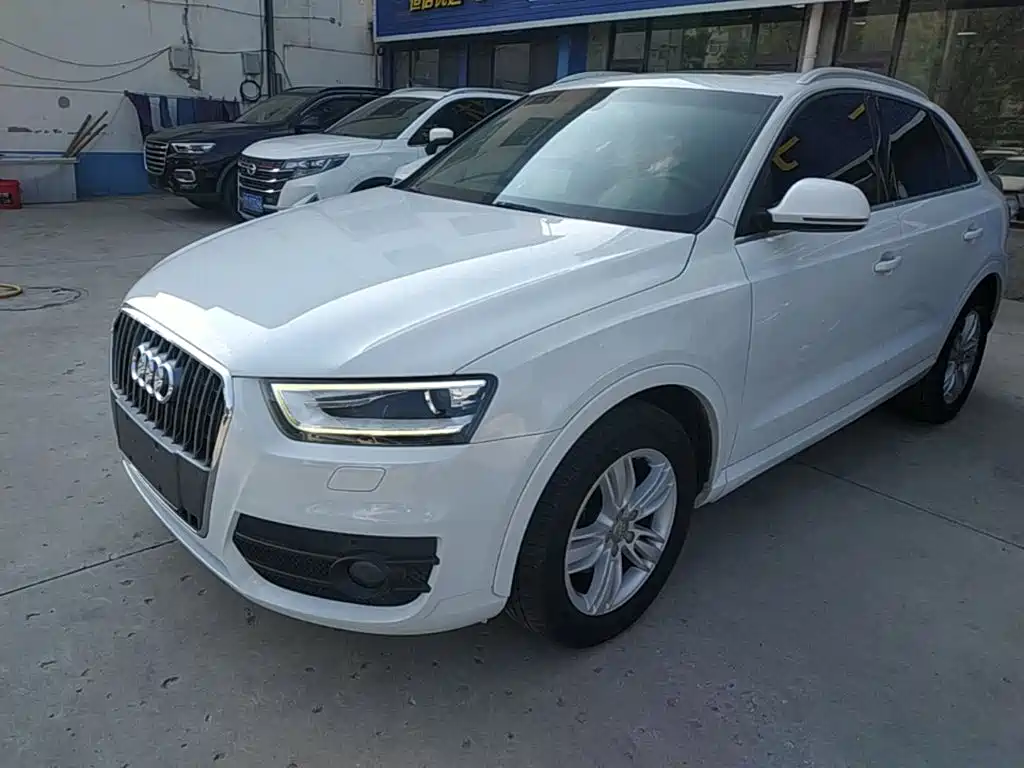 Audi Q3 2015 — фото 2