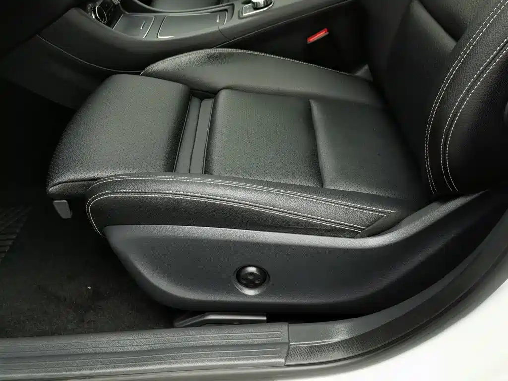 Mercedes-Benz GLA 2017 — фото 20