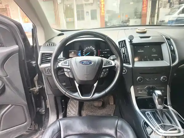 Ford Edge 2016