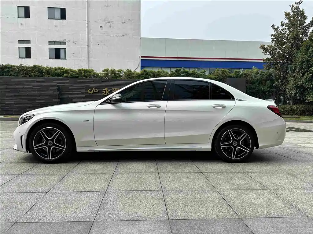 Mercedes-Benz C-Class 2021 — фото 11