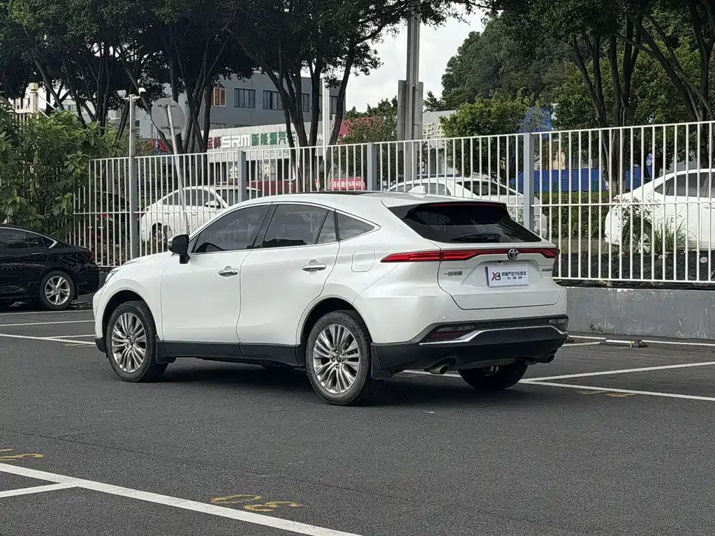 Toyota Harrier 2023 — фото 15