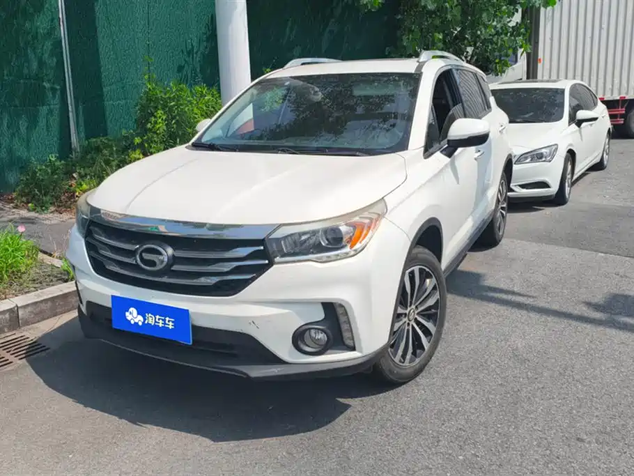 GAC Motor Trumpchi GS4 2015 — фото 1