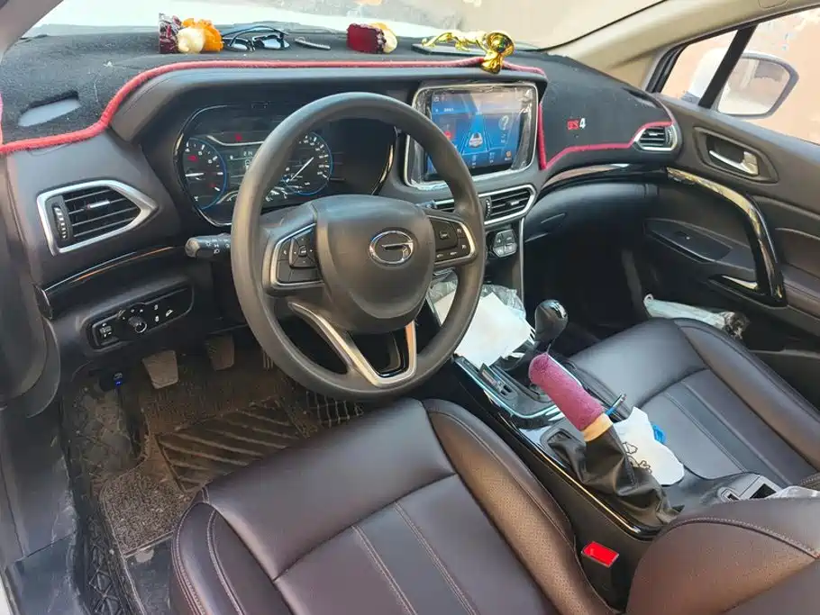 GAC Trumpchi GS4 2019 — фото 12