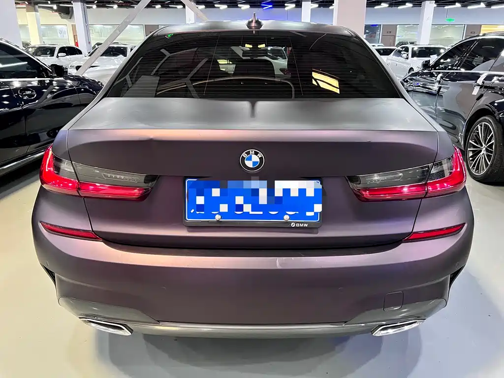 BMW 3 Series 2021 — фото 18
