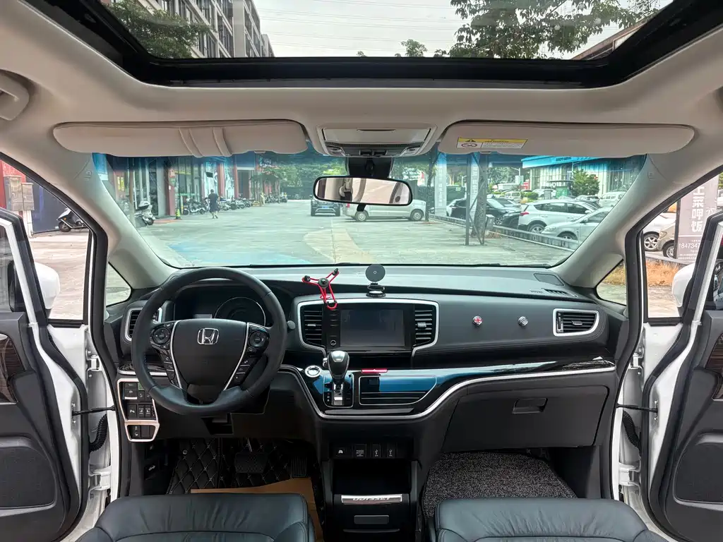 Honda Odyssey 2020 — фото 17